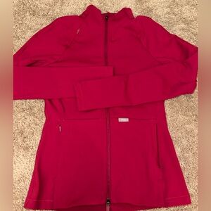 FIGS Women's Contour Jacket S in Cranberry